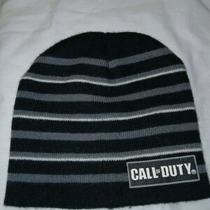 "Call Of Duty" Boys Beanie Activision Black/Gray Stripe